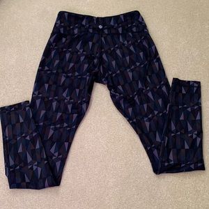 Lululemon purple geometric wunder unders leggings size 8